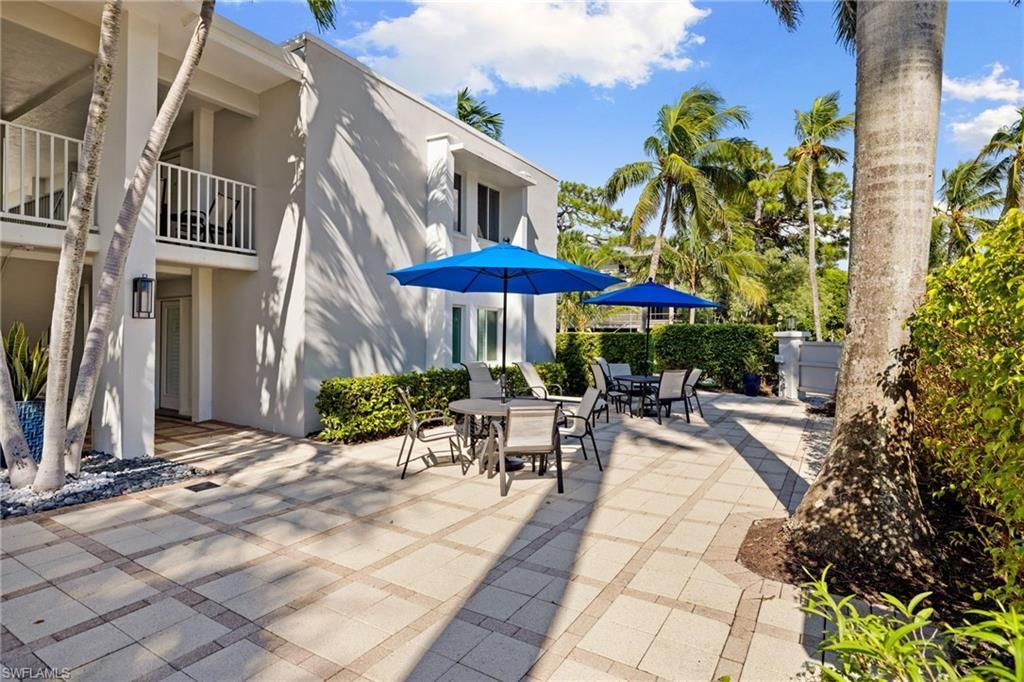 175 Fifth Avenue S, Unit 204, Naples, FL 34102 Photo
