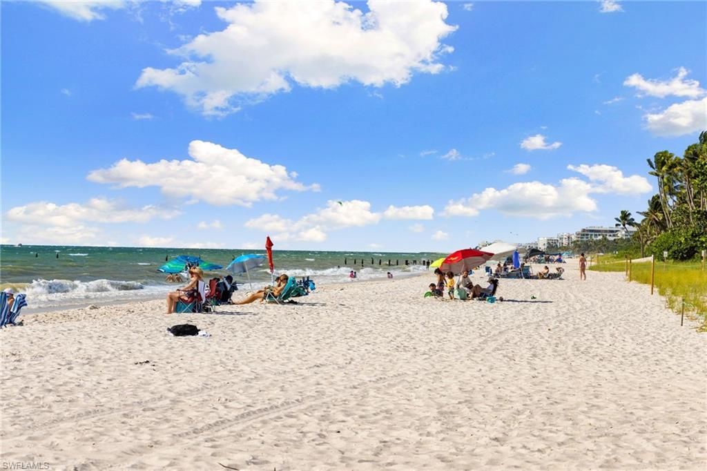 175 Fifth Avenue S, Unit 204, Naples, FL 34102 Photo