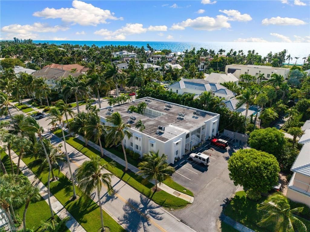 175 Fifth Avenue S, Unit 204, Naples, FL 34102 Photo