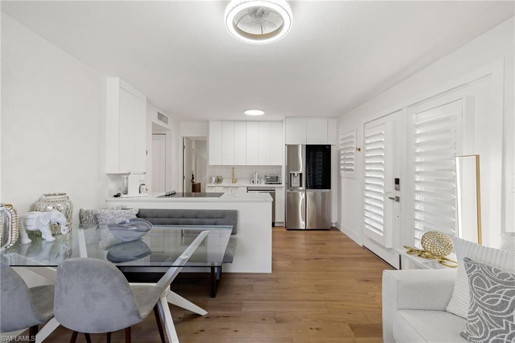 175 Fifth Avenue S, Unit 204, Naples, FL 34102 Photo