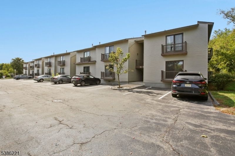 915 Spruce Hills Dr, Glen Gardner, NJ 08826 Main Photo