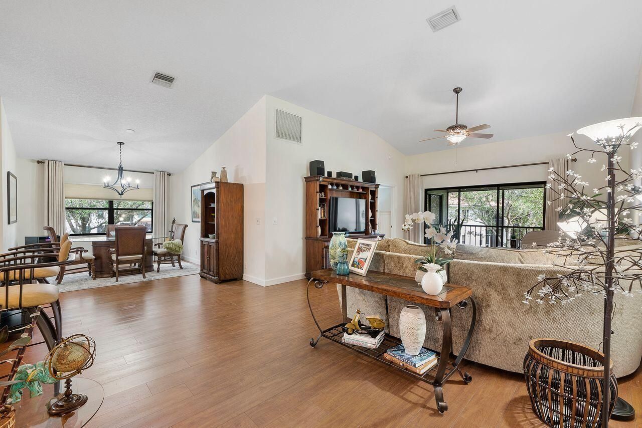 9748 Pavarotti Terrace, Unit 201, Boynton Beach, FL 33437 Photo