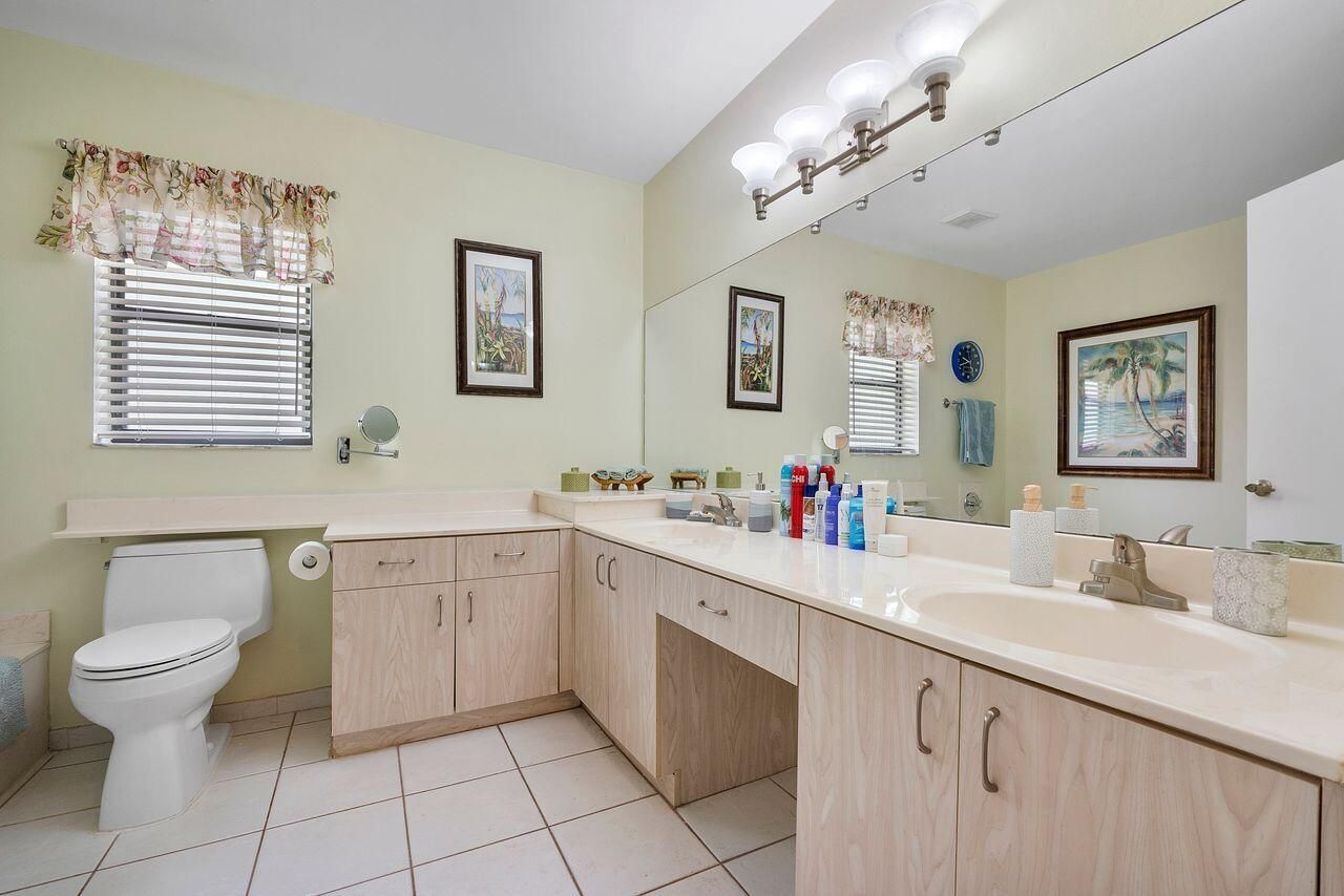 9748 Pavarotti Terrace, Unit 201, Boynton Beach, FL 33437 Photo