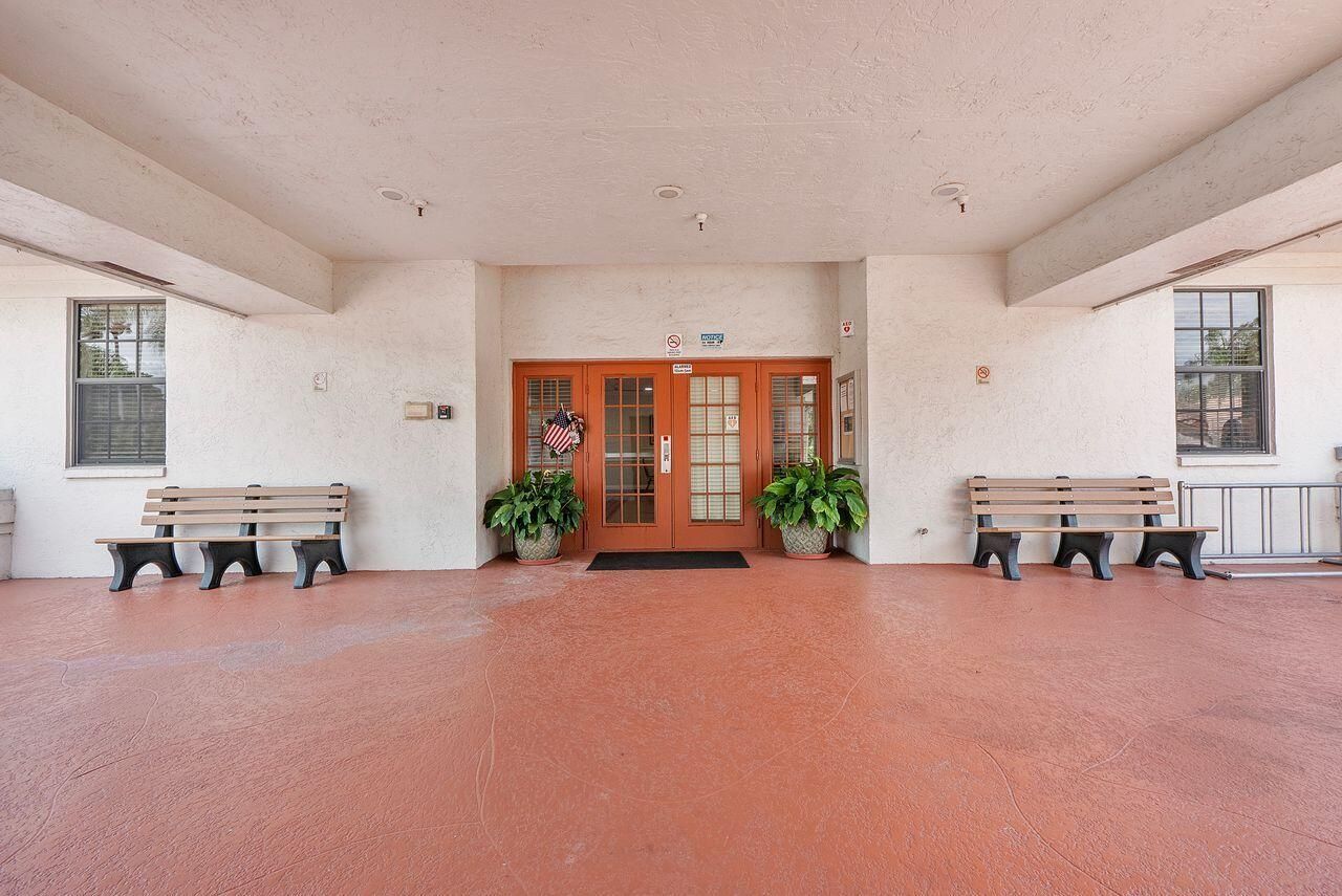 9748 Pavarotti Terrace, Unit 201, Boynton Beach, FL 33437 Photo