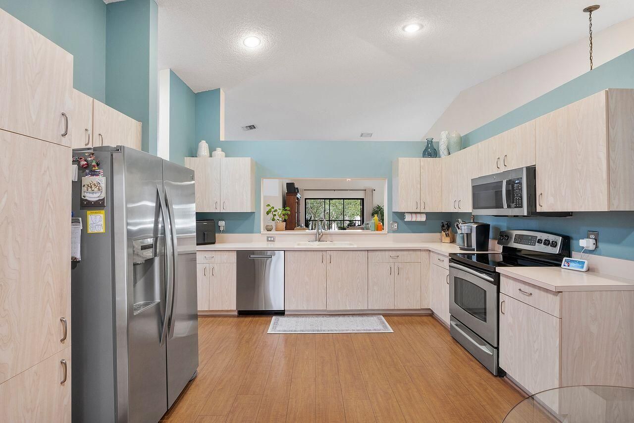 9748 Pavarotti Terrace, Unit 201, Boynton Beach, FL 33437 Photo