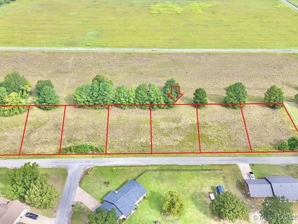 16 NW L. Street , Stigler, OK 74462