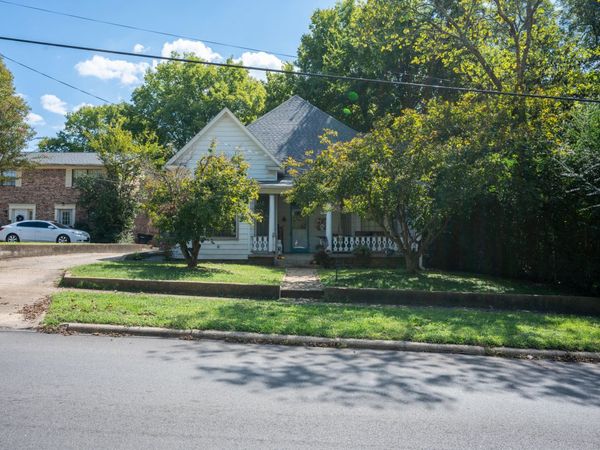 928 E Main Street, Batesville, AR 72501