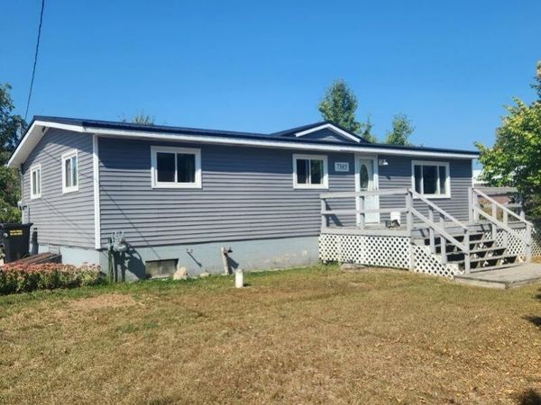 7385 S 88th Avenue, Rothbury, MI 49452