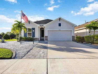 3926 SUNSHINE PINE AVENUE, BRADENTON, FL 34203