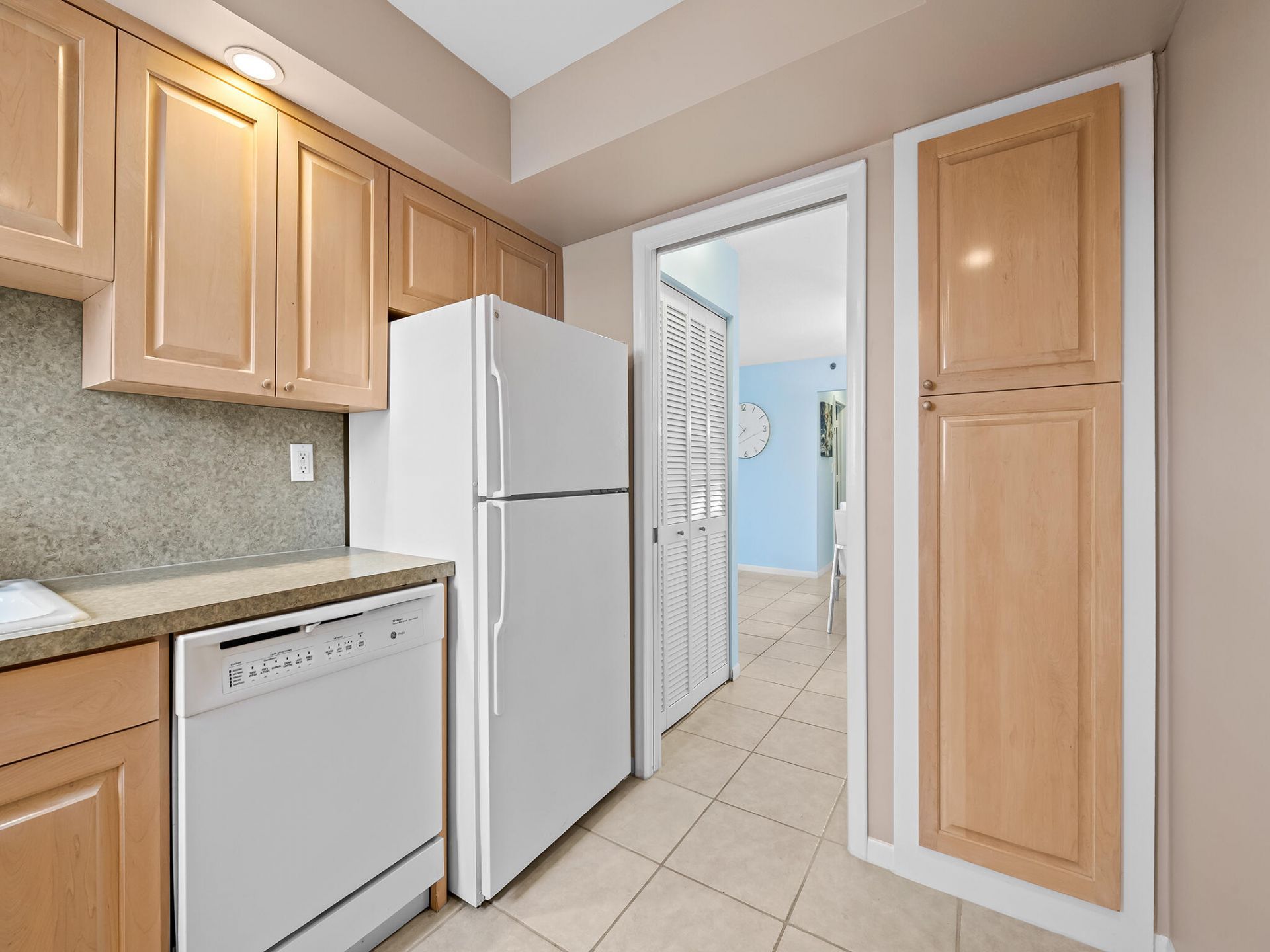 3221 S Ocean Boulevard, Unit 302, Highland Beach, FL 33487 Photo