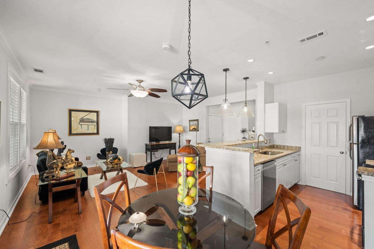 130 River Landing Drive Photo 7