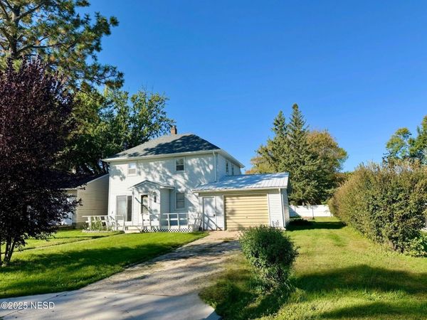 203 7TH AVENUE S, Clear Lake, SD 57226
