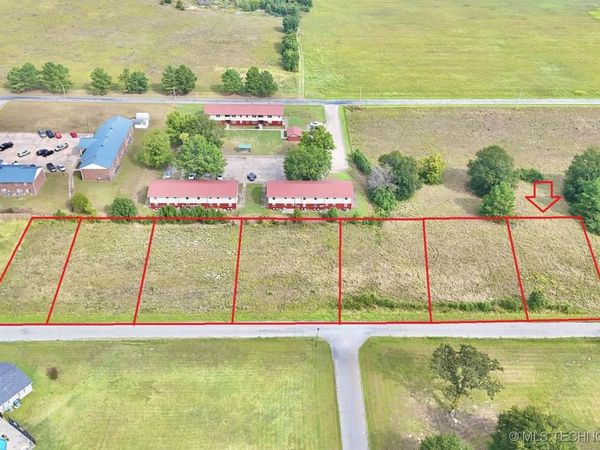 11 NW L. Street , Stigler, OK 74462