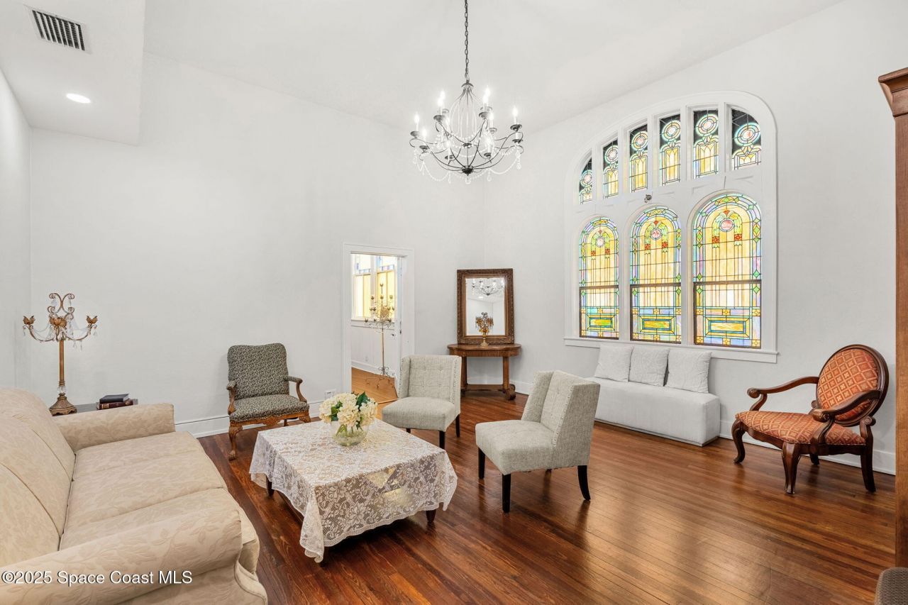 1824 S Harbor City Boulevard, Melbourne, FL 32901 Photo