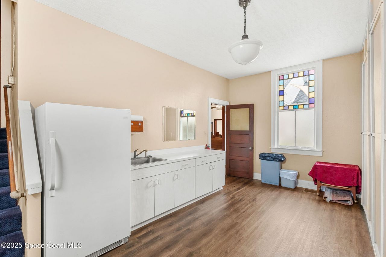 1824 S Harbor City Boulevard, Melbourne, FL 32901 Photo