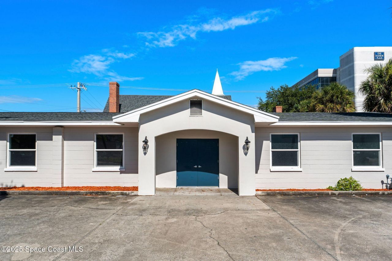 1824 S Harbor City Boulevard, Melbourne, FL 32901 Photo