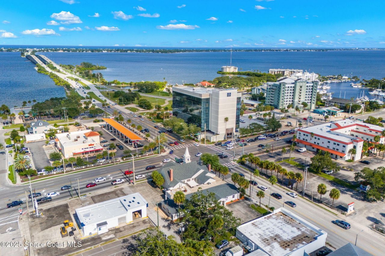 1824 S Harbor City Boulevard, Melbourne, FL 32901 Photo