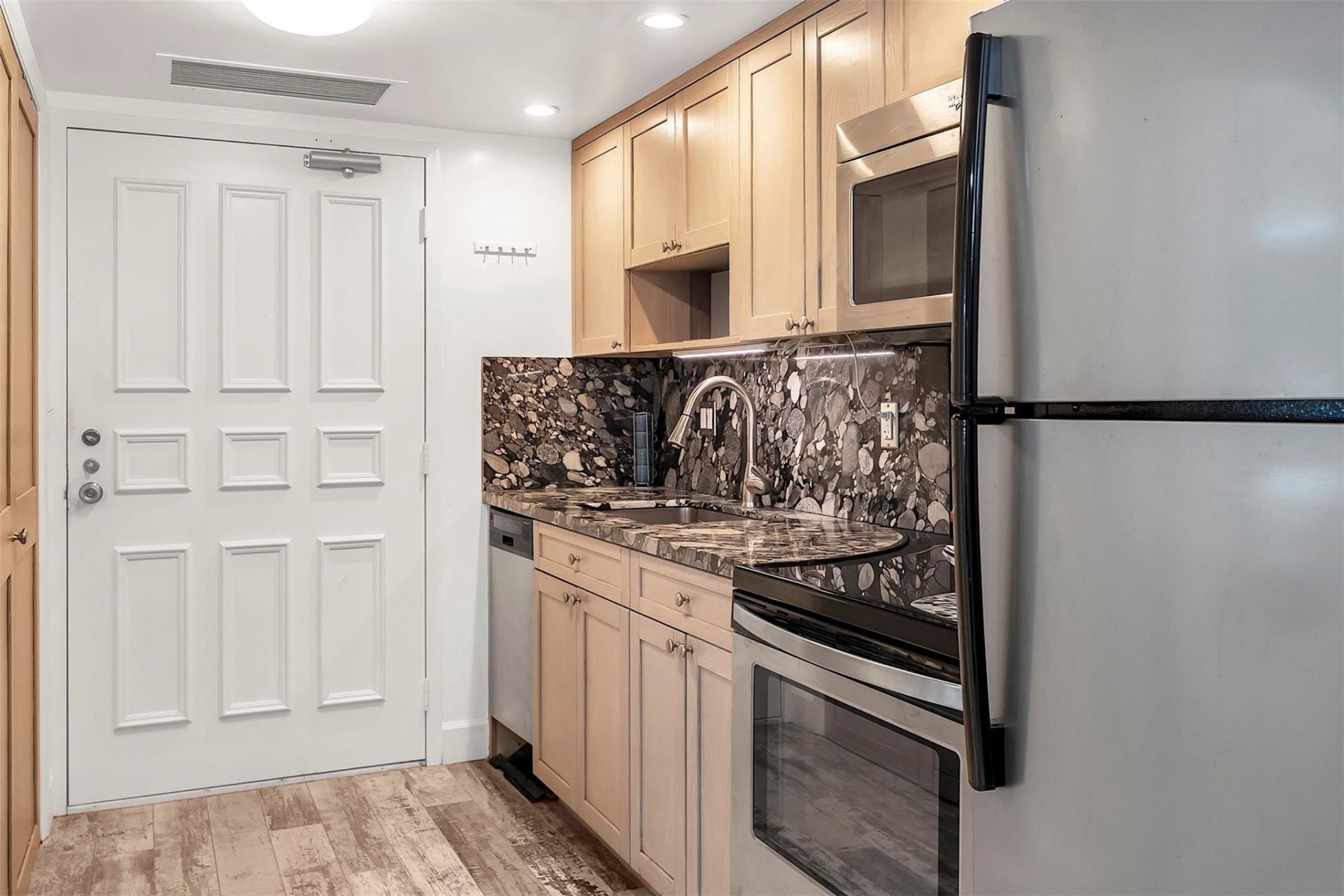 4020 Galt Ocean Drive, Unit E6, Fort Lauderdale, FL 33308 Photo