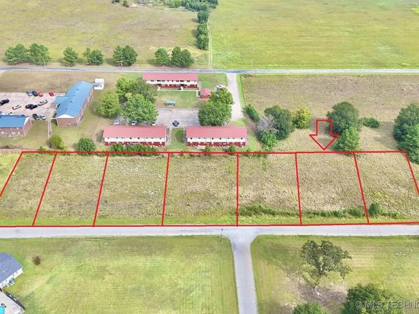 10 NW L. Street , Stigler, OK 74462