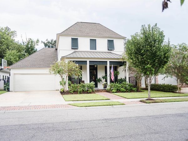 1914 Sugar Cane Ln, Saint George, LA 70810