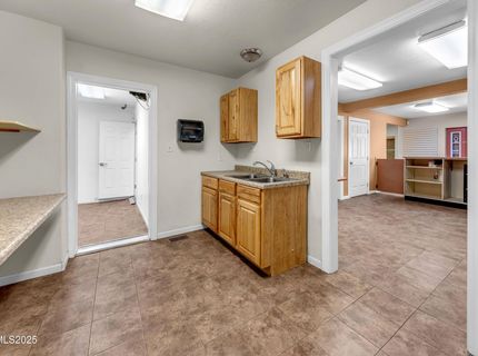 836 W 5th Street, Reno, NV 89503 Photo
