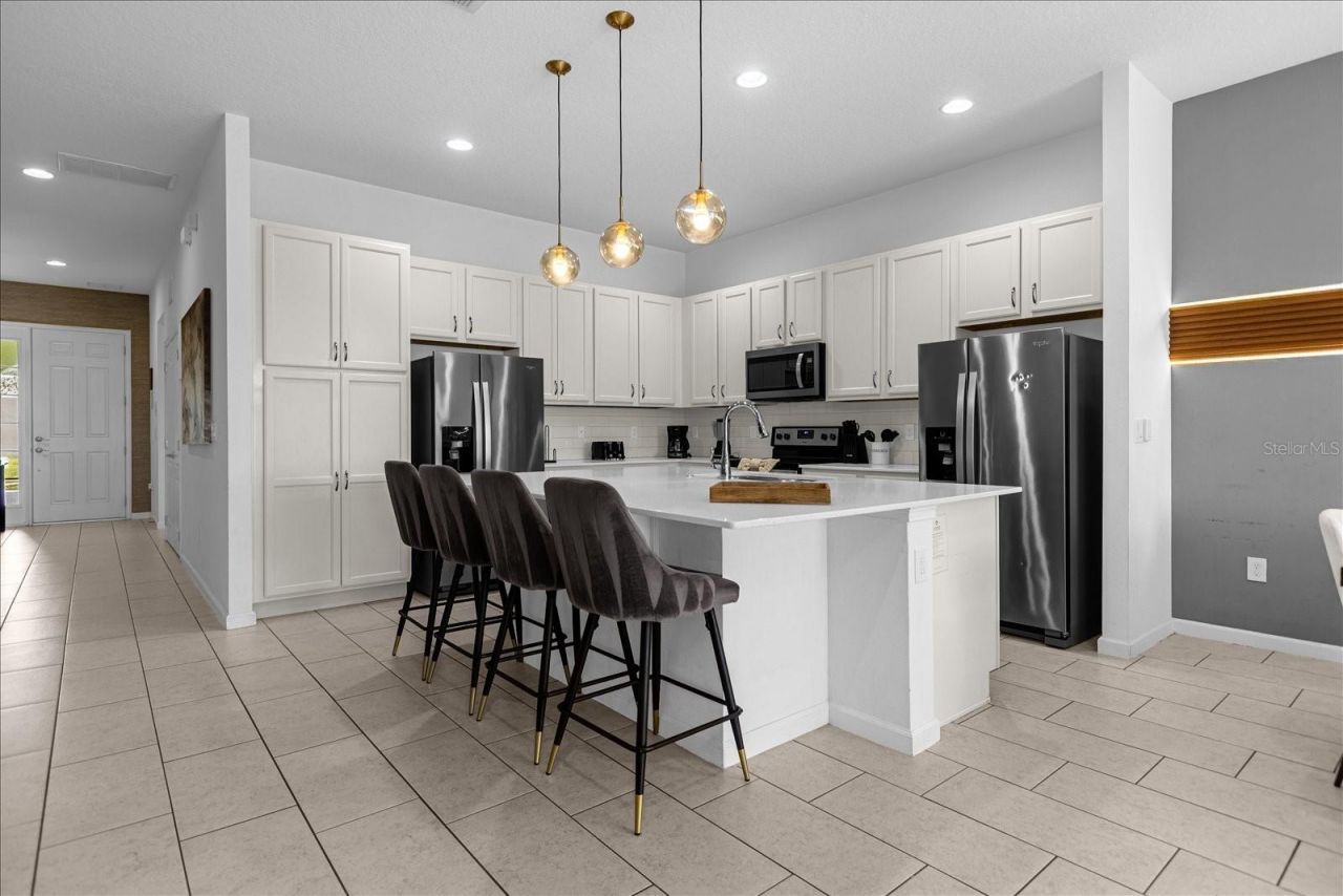 6056 Broad Oak Drive, Davenport, FL 33837 Photo