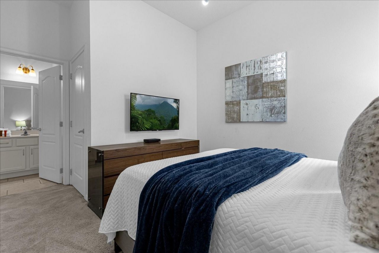 6056 Broad Oak Drive, Davenport, FL 33837 Photo