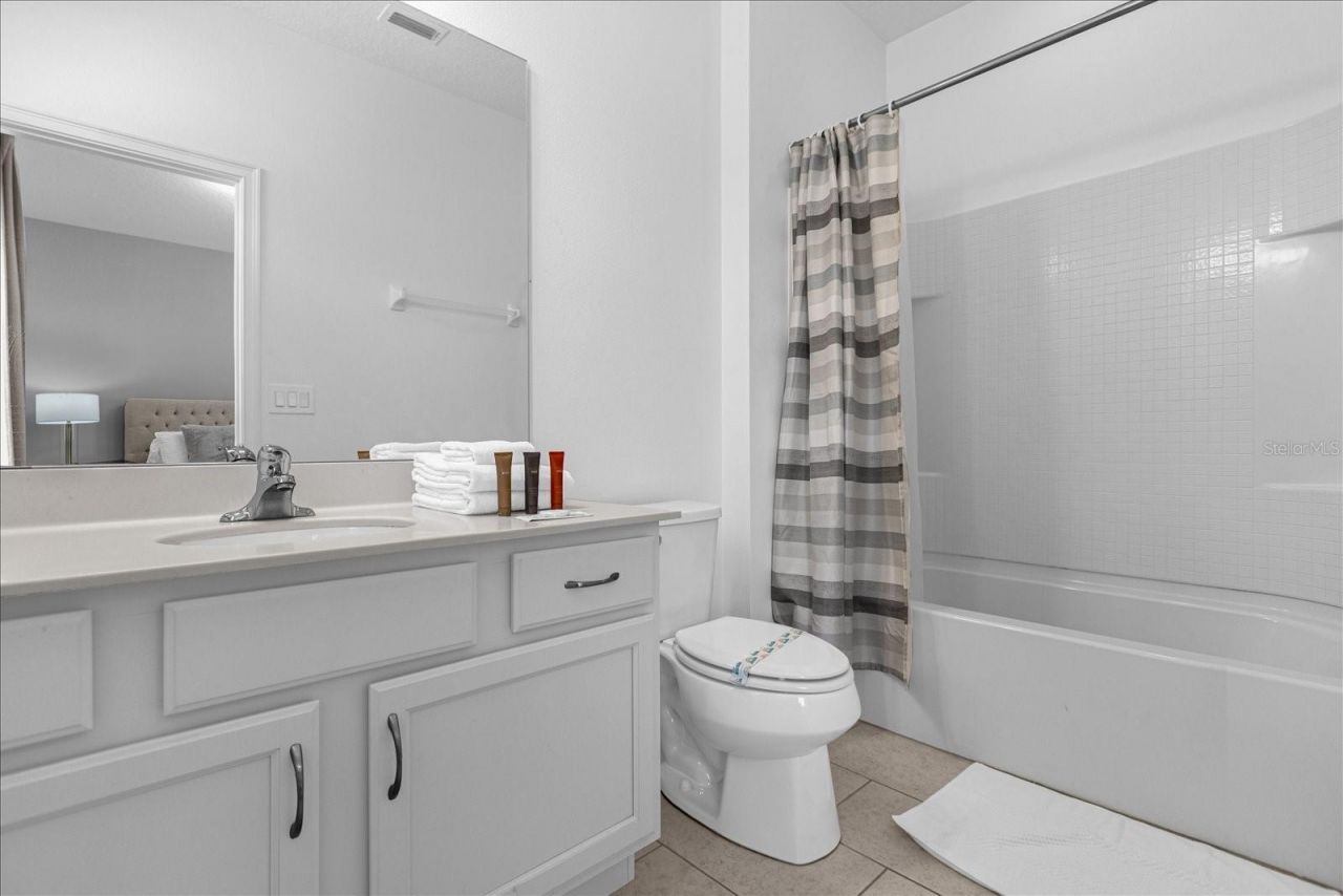 6056 Broad Oak Drive, Davenport, FL 33837 Photo