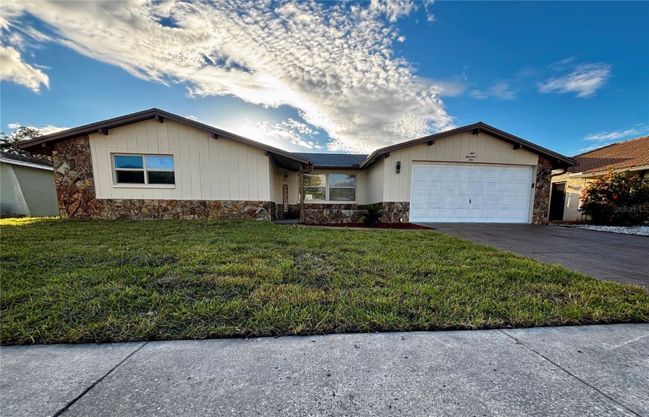 9001 Lido Lane, Port Richey, FL 34668 Main Photo