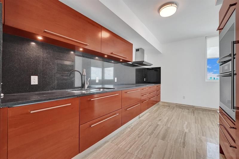 101 S Fort Lauderdale Beach Boulevard, Unit 806, Fort Lauderdale, FL 33316 Photo