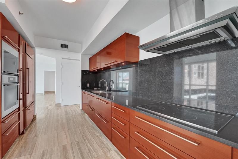 101 S Fort Lauderdale Beach Boulevard, Unit 806, Fort Lauderdale, FL 33316 Photo