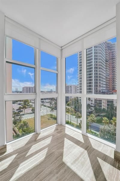 101 S Fort Lauderdale Beach Boulevard, Unit 806, Fort Lauderdale, FL 33316 Photo