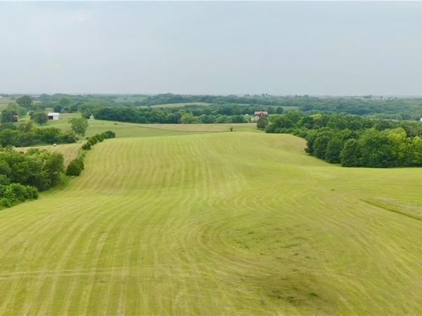 000000 195 Street, Easton, KS 66020