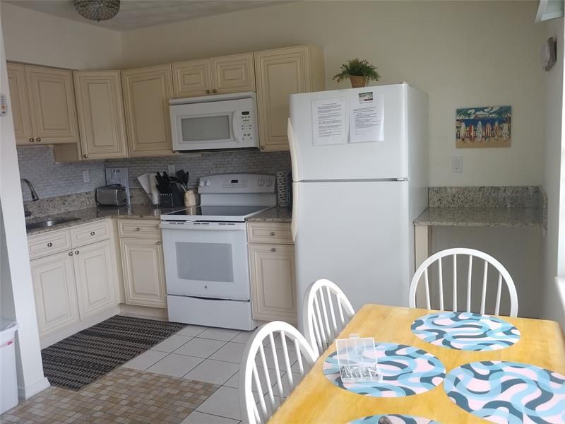 120 NE 20th Avenue, Unit 3, Deerfield Beach, FL 33441 Photo