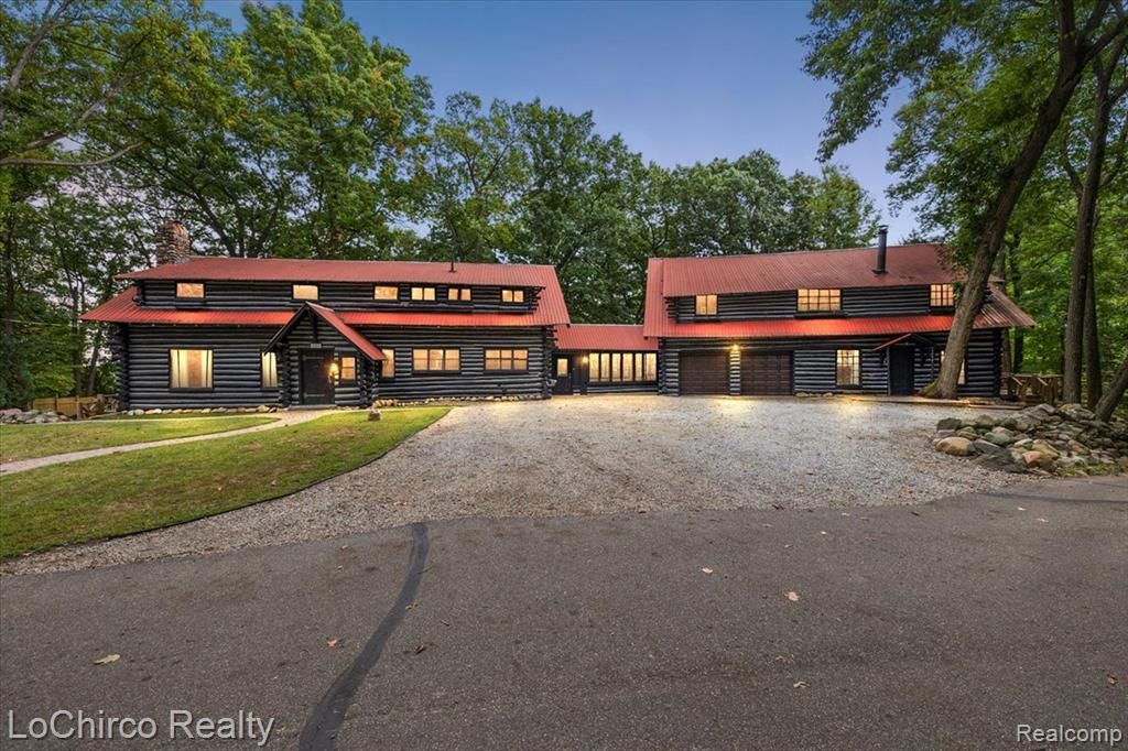 8646 Thendara Boulevard, Independence Township, MI 48348 Main Photo