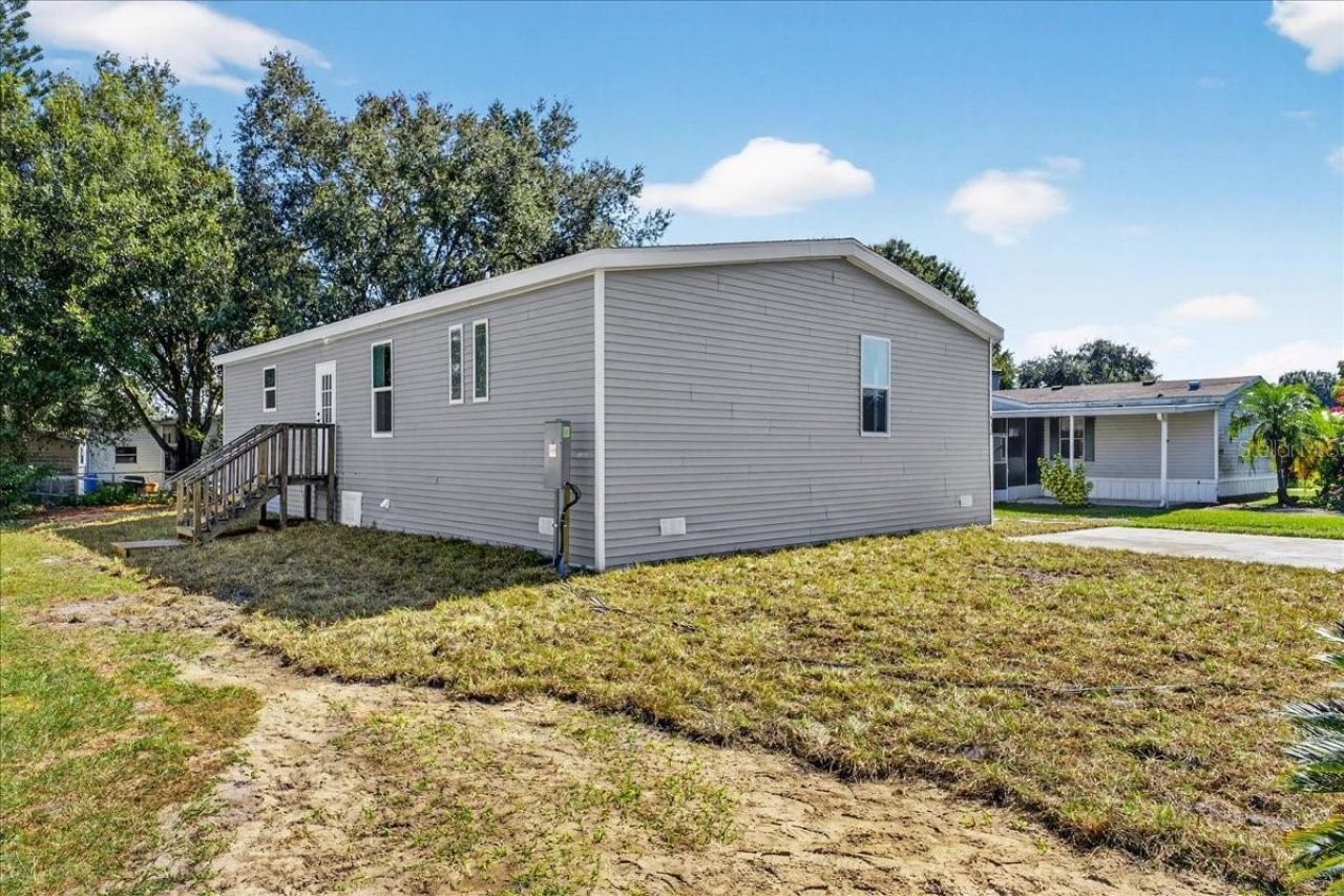 24116 Armadillo Road, Astor, FL 32102 Photo