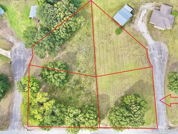 15 NW 3rd Circle , Stigler, OK 74462