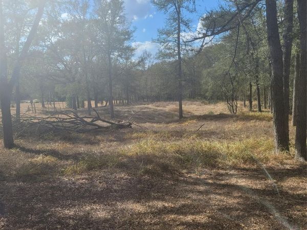 2492 Fm 1704, Elgin, TX 78621