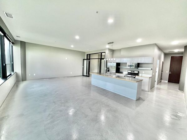 5601 Smetana Drive, Unit 407, Minnetonka, MN 55343