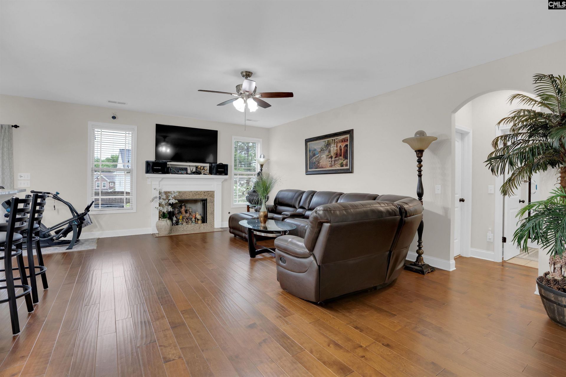 178 Greenbank Drive Photo 18