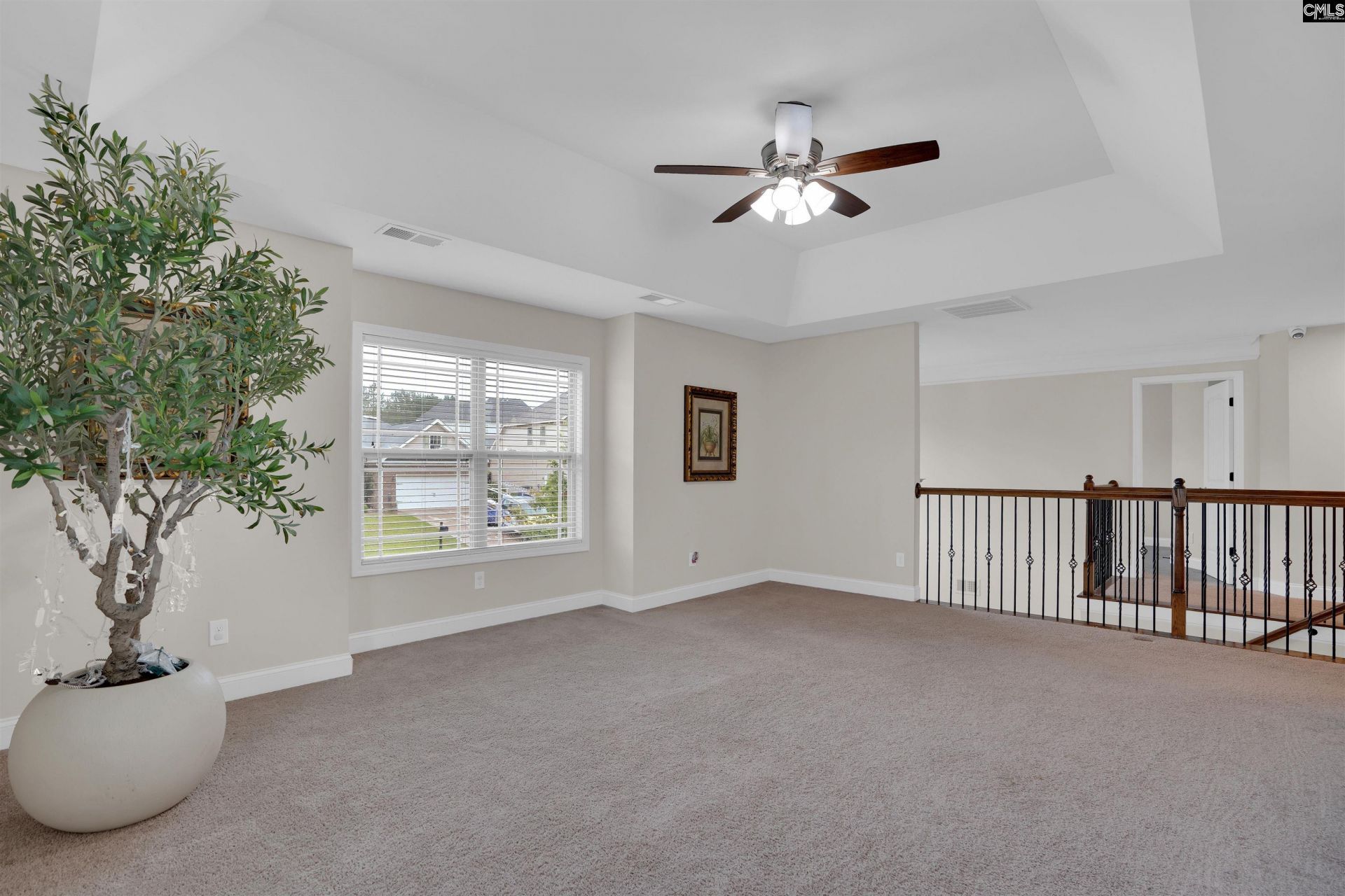 178 Greenbank Drive Photo 24