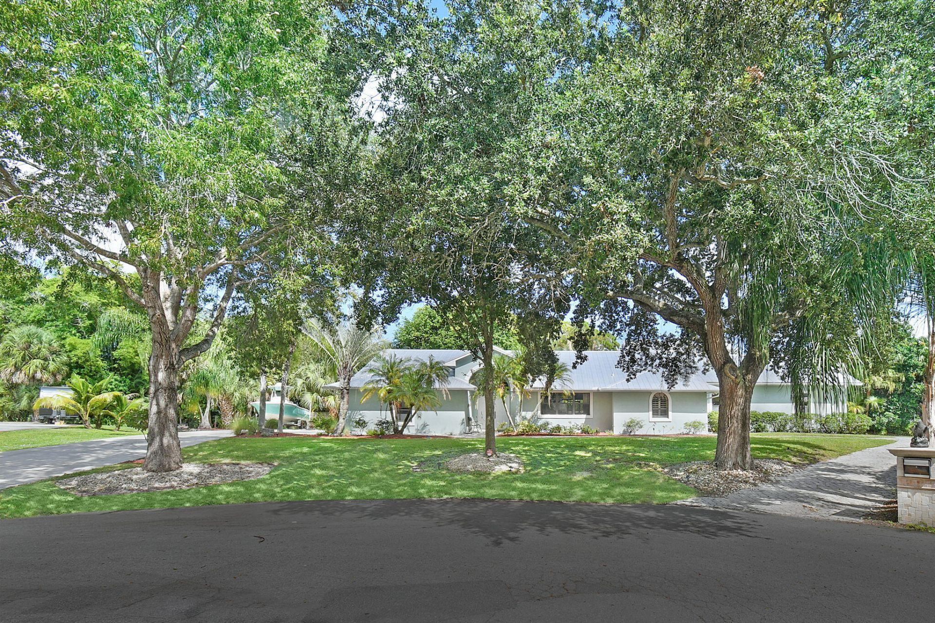 1225 SW Magnolia Bluff Drive, Palm City, FL 34990 Main Photo