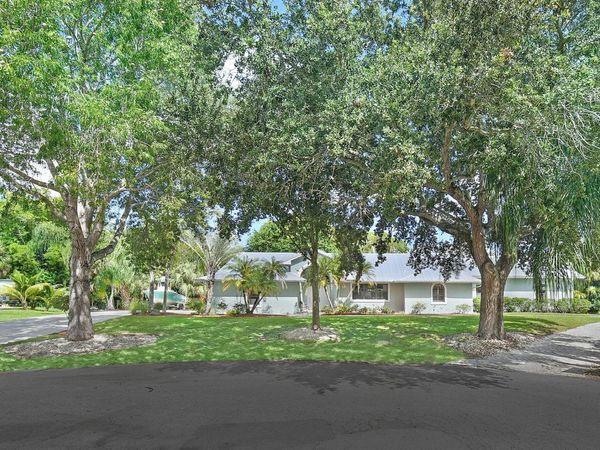 1225 SW Magnolia Bluff Drive, Palm City, FL 34990