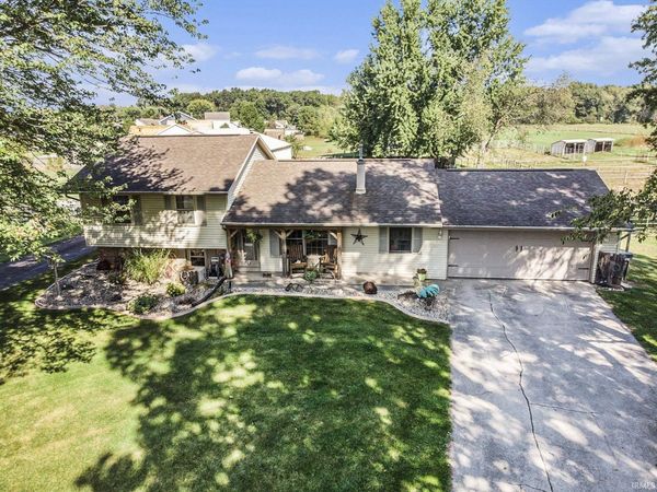 29749 County Road 4, Elkhart, IN 46514