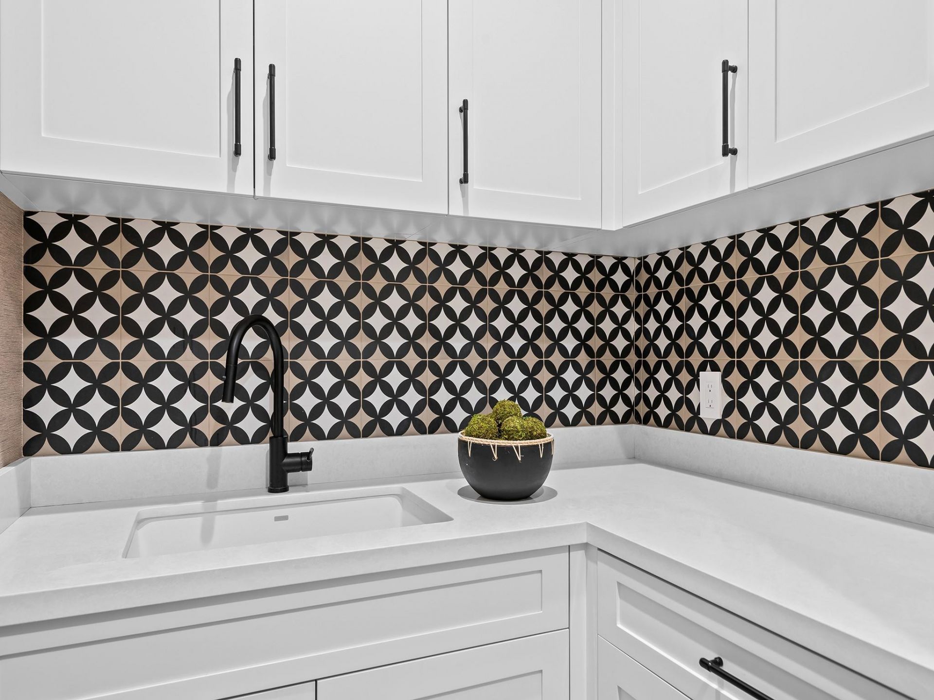 2408 NE 27th Avenue, Fort Lauderdale, FL 33305 Photo