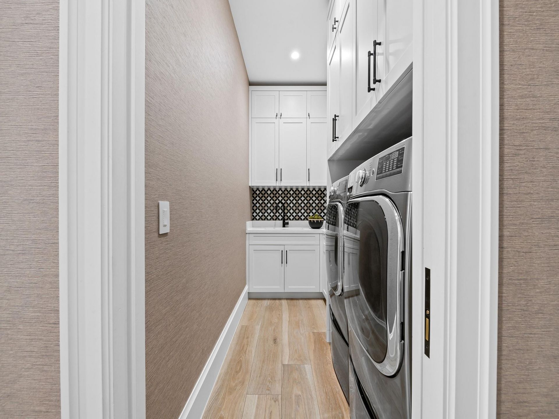 2408 NE 27th Avenue, Fort Lauderdale, FL 33305 Photo