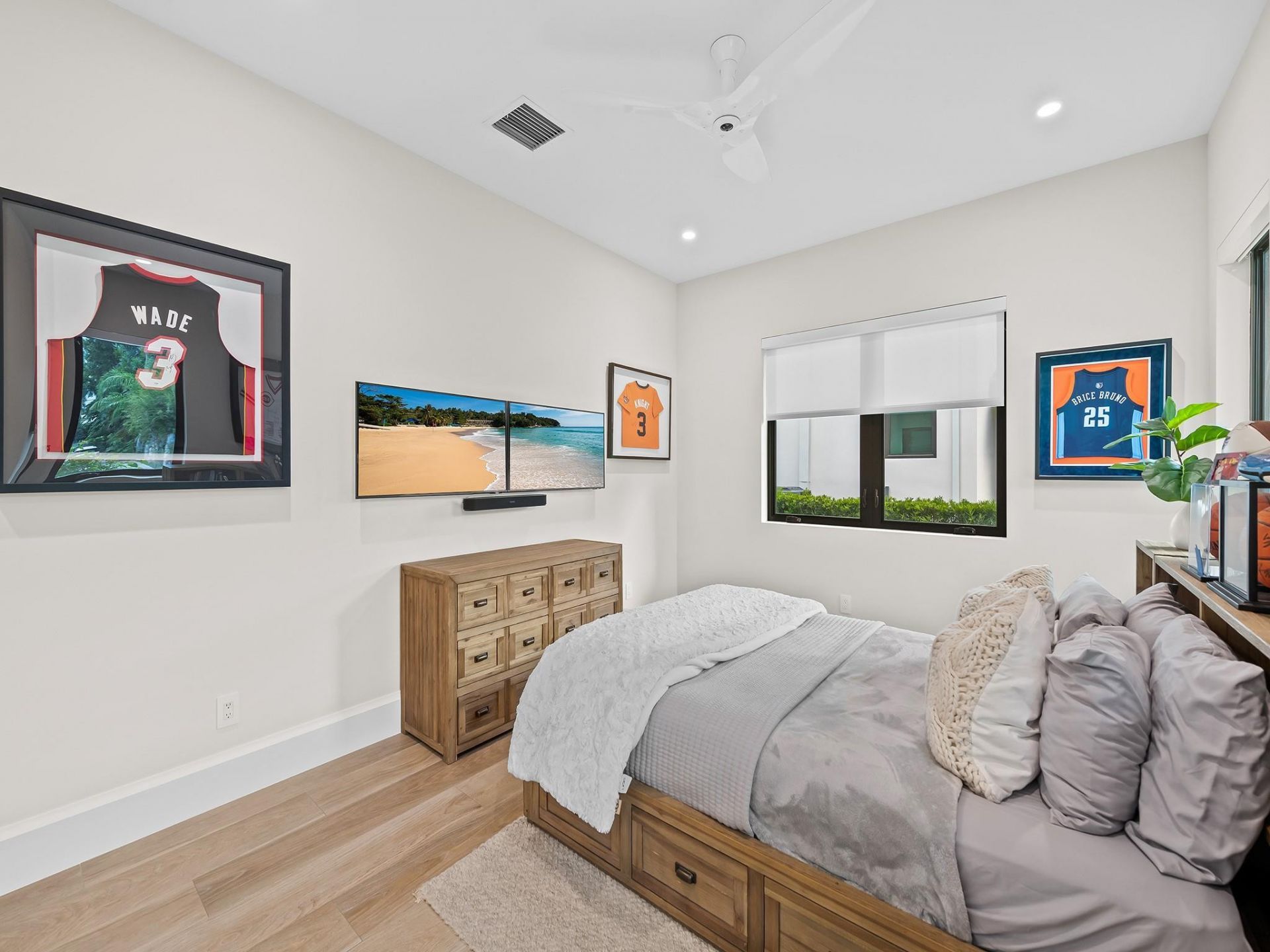 2408 NE 27th Avenue, Fort Lauderdale, FL 33305 Photo