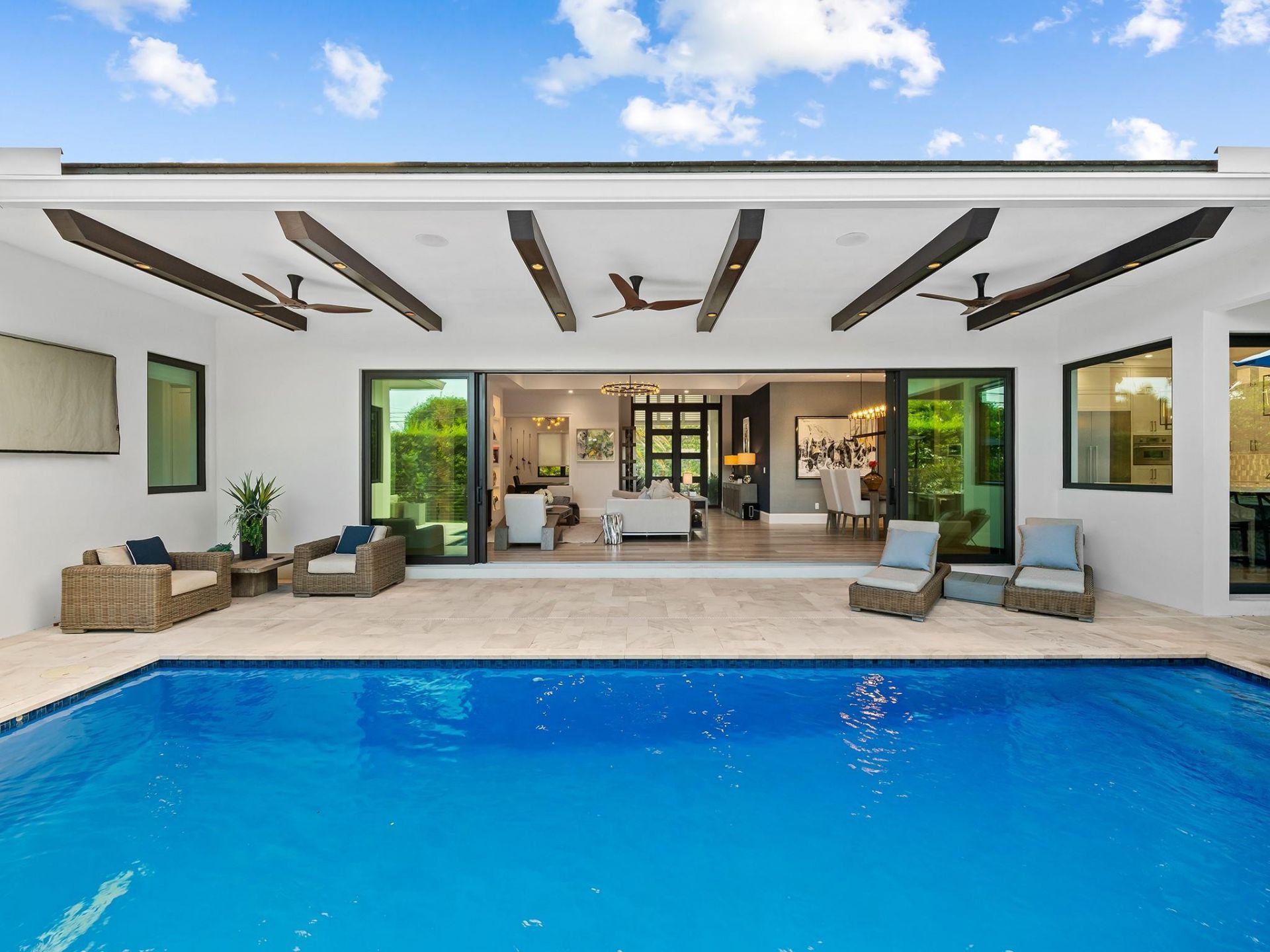 2408 NE 27th Avenue, Fort Lauderdale, FL 33305 Photo