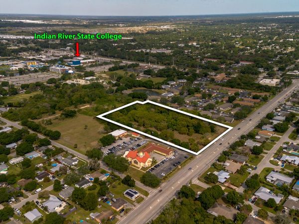 2205 S 25th Street, Fort Pierce, FL 34947