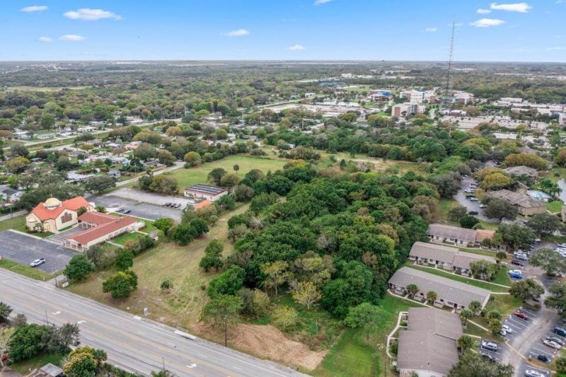 2205 S 25th Street, Fort Pierce, FL 34947 Photo